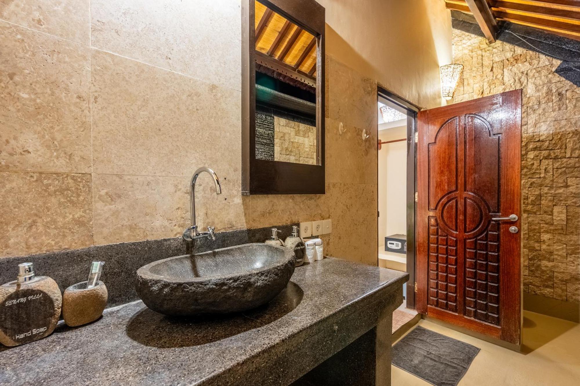 Senang Villa Gili Air Exteriör bild