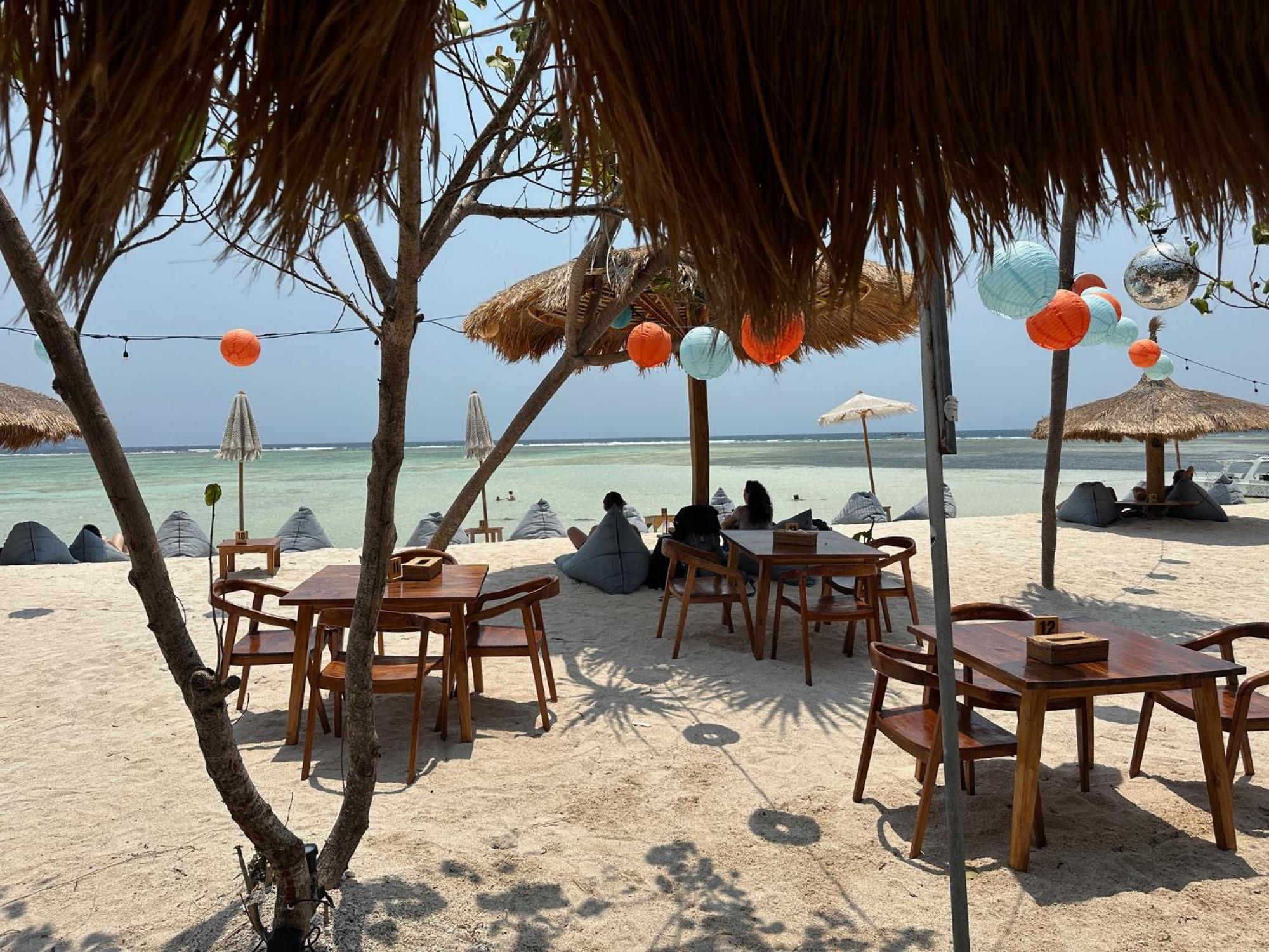 Senang Villa Gili Air Exteriör bild